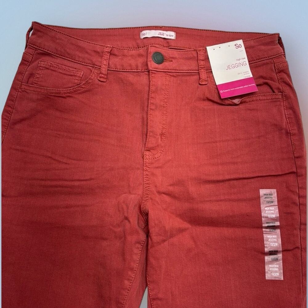 SO Women’s 13 / 32 Dusty Red HIGH RISE JEGGING